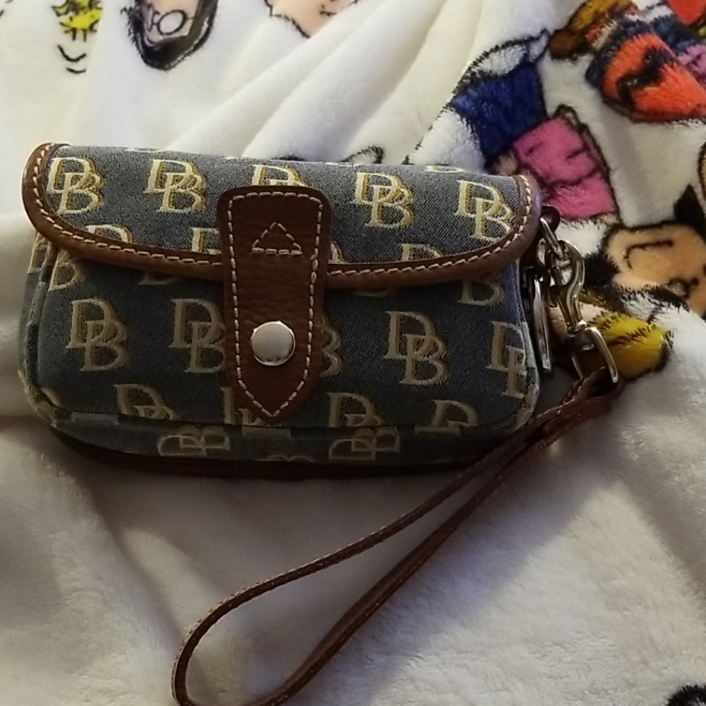 Dooney and Bourke wristlet